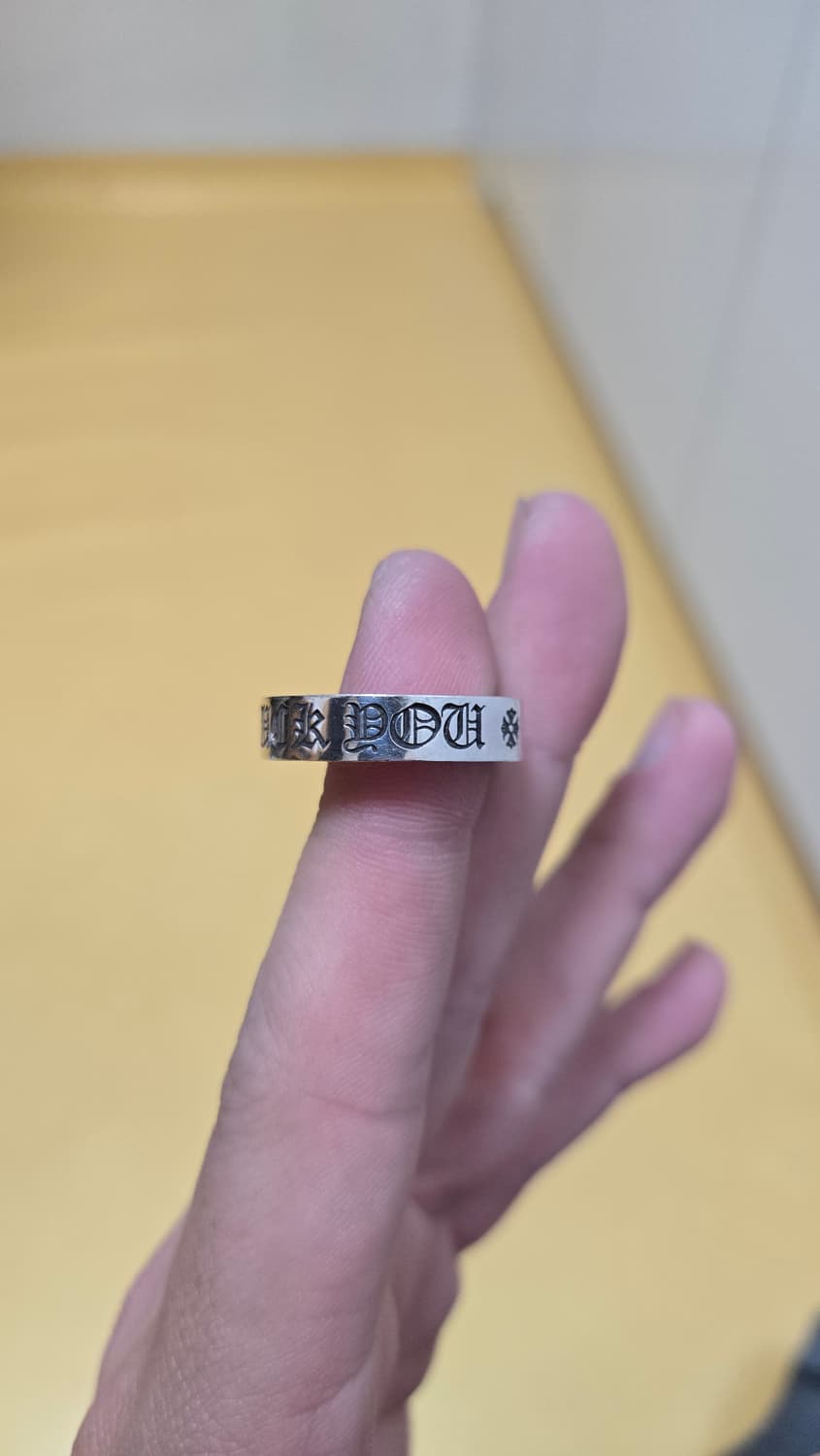 크롬하츠 퍽유링 6mm 한국호수 19호 팝니다. 상태좋은 백화점 풀구성품 상품이미지2