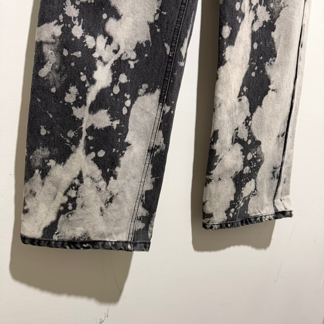 흑청 와이드핏 데님팬츠 상품이미지3