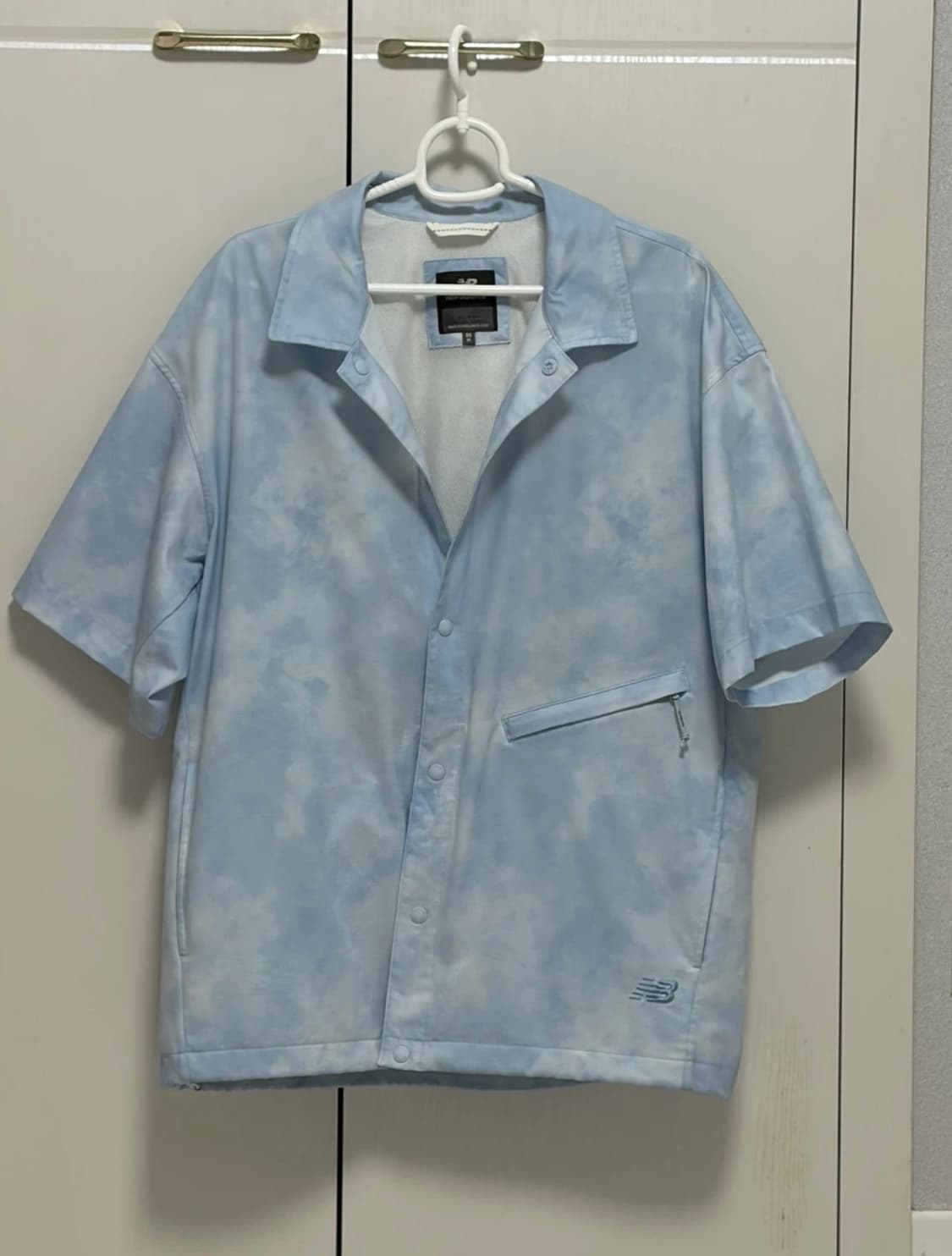 뉴발란스 경량 스트레치 우븐 셔츠 상품이미지1