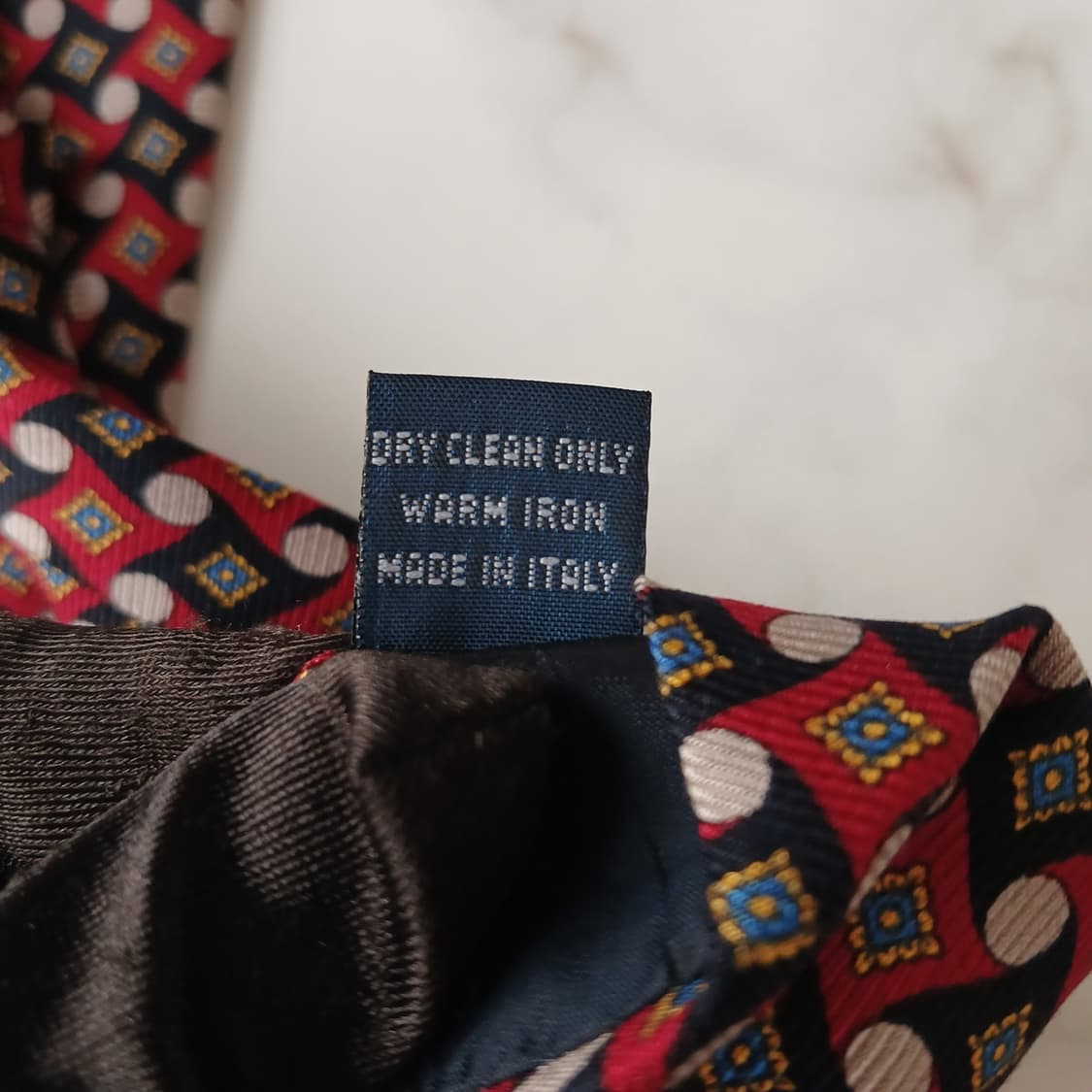 버버리 실크 레드 지오메트릭 넥타이 9.8cm A+등급 A19140
 상품이미지9