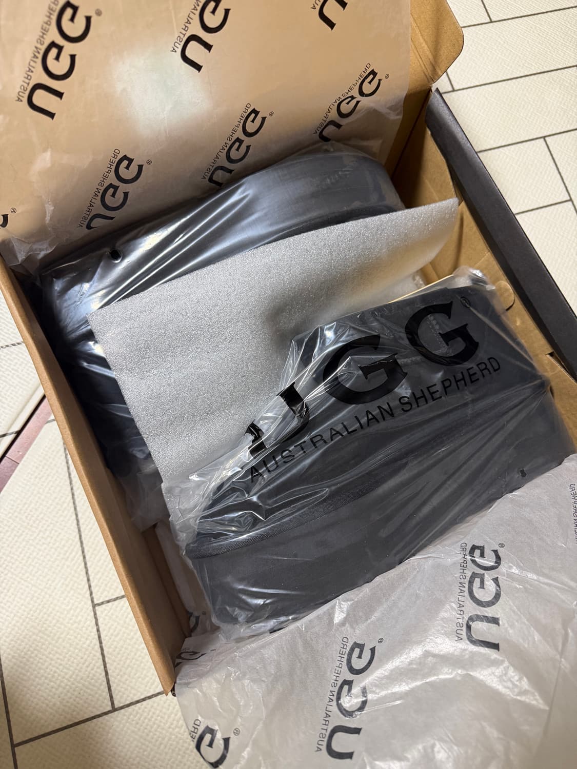 새상품) 호주 AS 에버어그 세일러 울트라미니 플랫폼 어그 블랙 상품이미지6