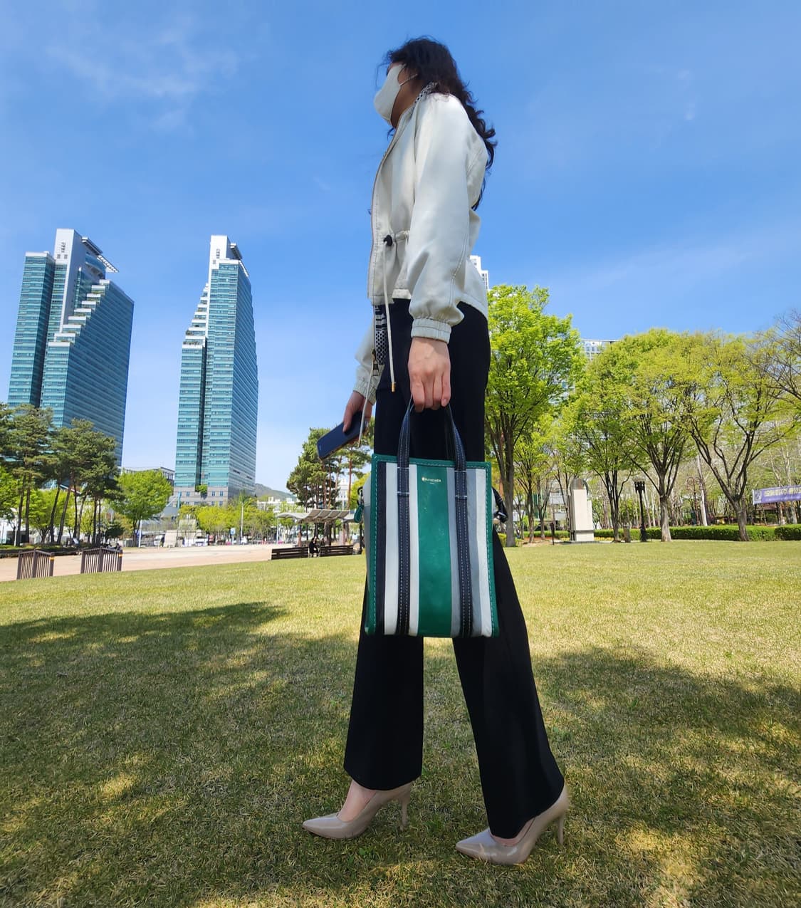 발렌시아가 바자 토트백 상품이미지2