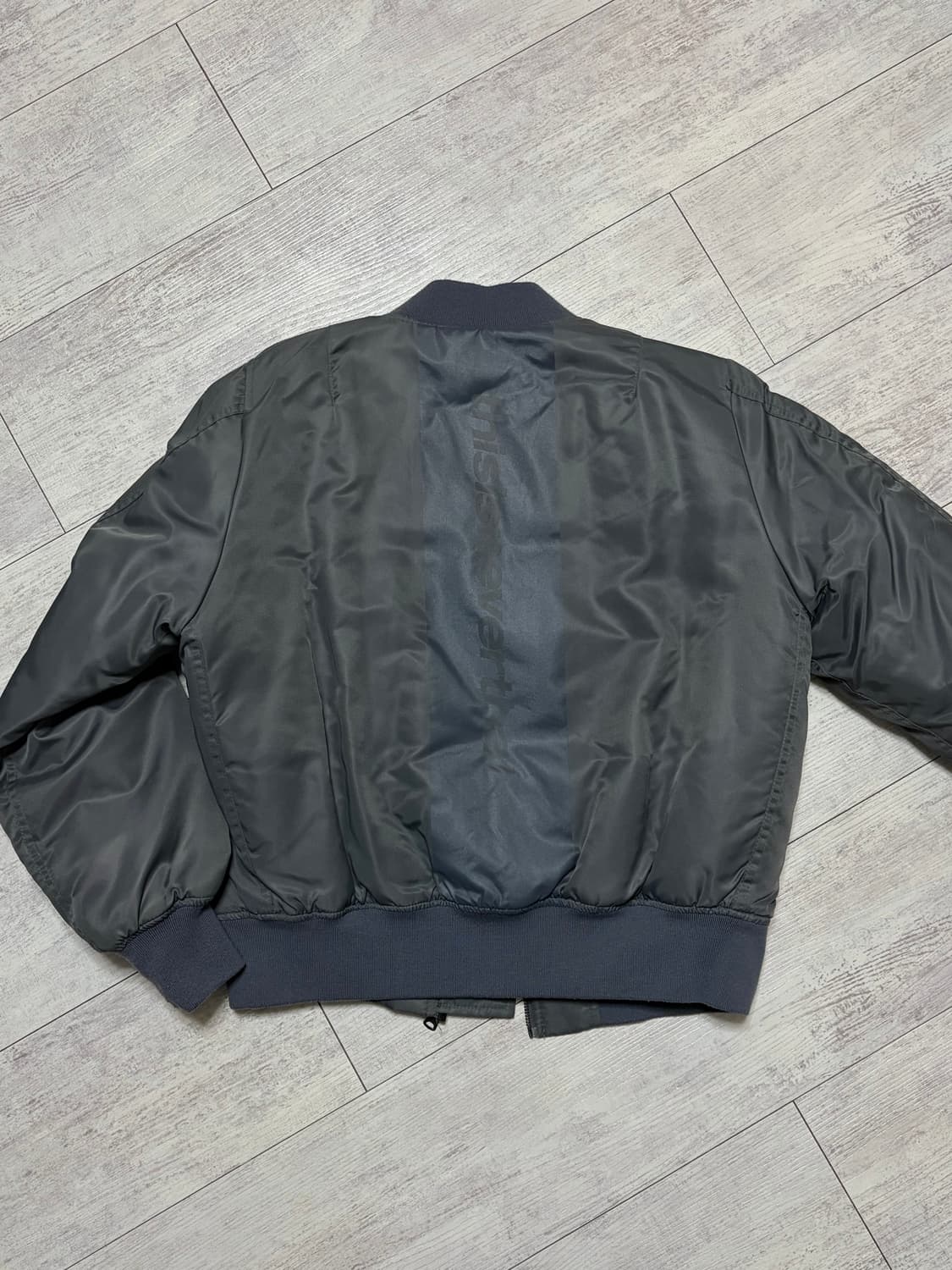 디스이즈네버댓 패딩자켓 상품이미지2