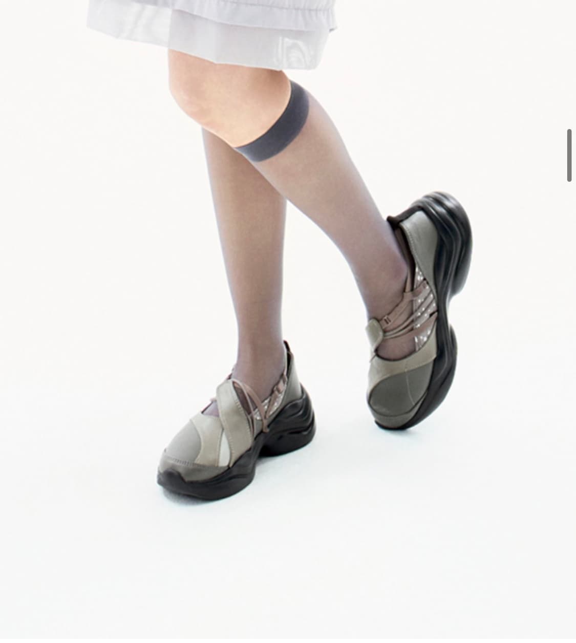 오호스 스트랩 토 스니커즈 240 상품이미지1