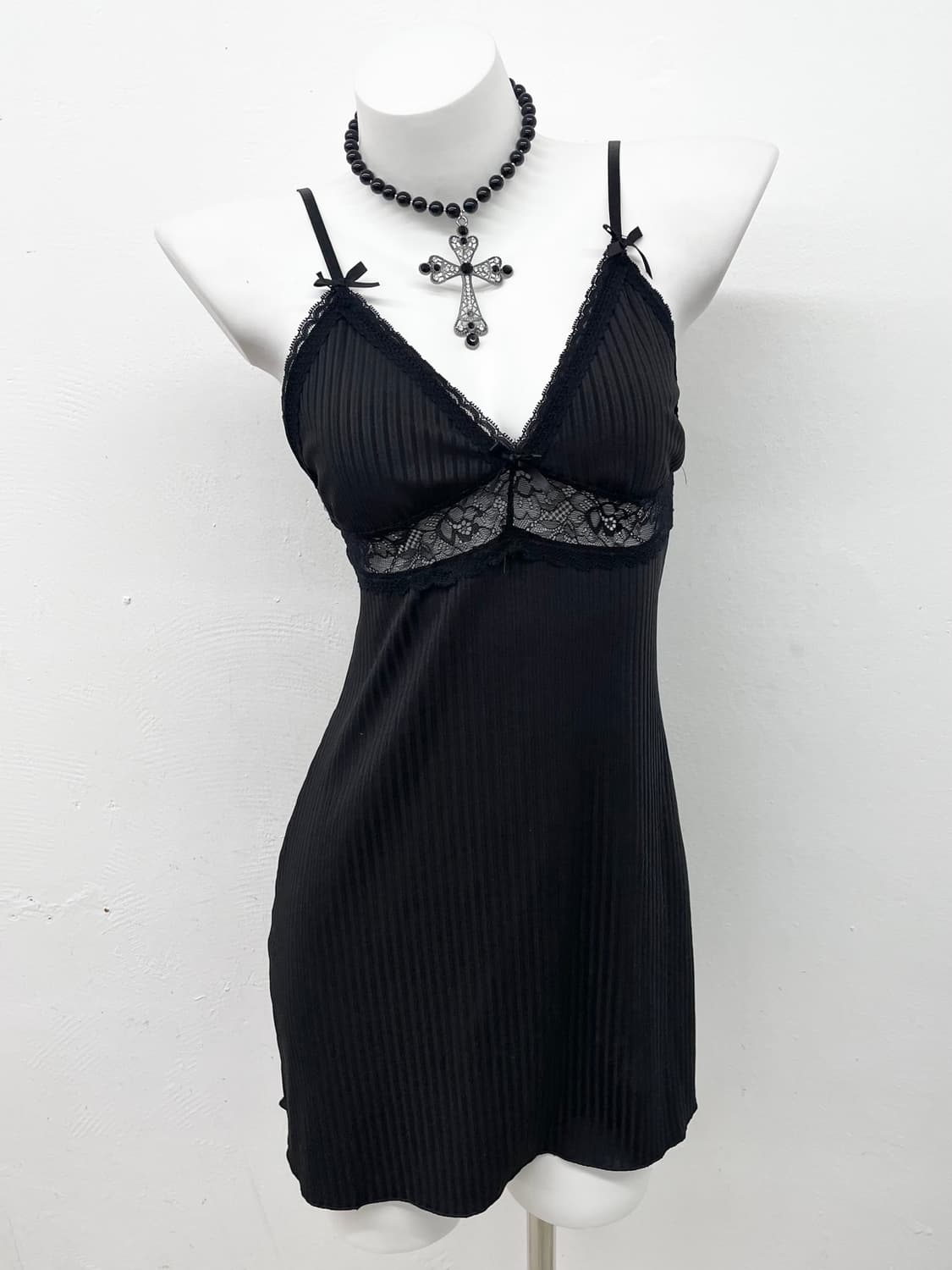 블랙 골지 레이스 원피스 상품이미지1