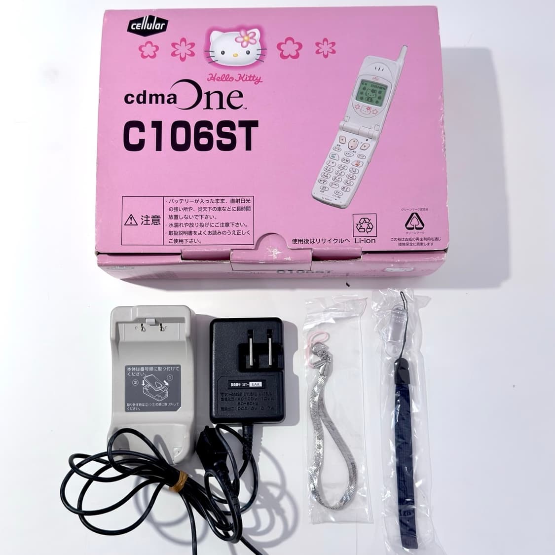  [Japan빈티지] 산요x헬로키티 C106ST고전키티폰 목업폰 갸루 상품이미지3