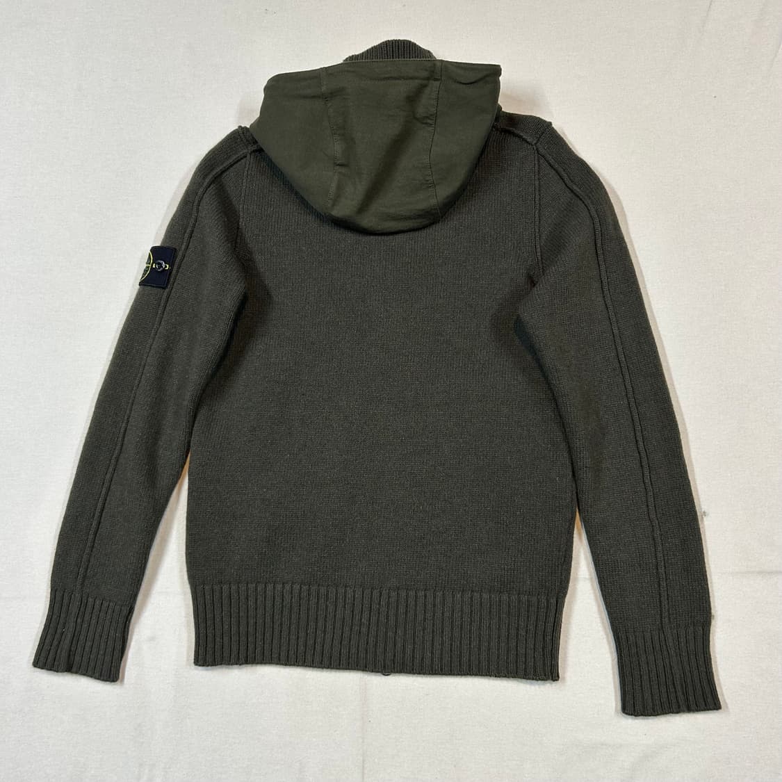 S) 스톤아일랜드 2way 지퍼 울 스웨터 올리브 상품이미지7