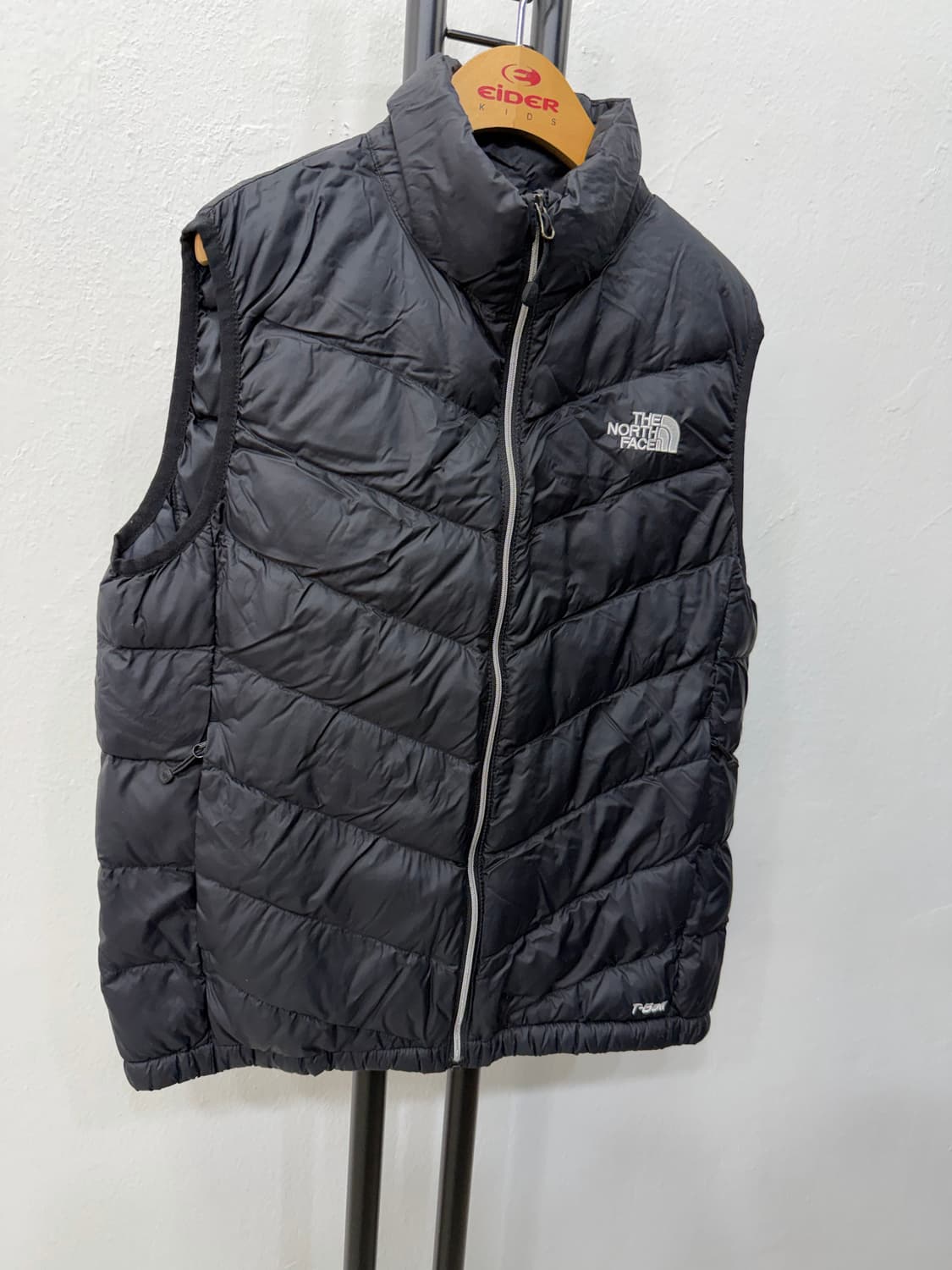 정품) 노스페이스 키즈 블랙 패딩 조끼 T-Ball 150 상품이미지2