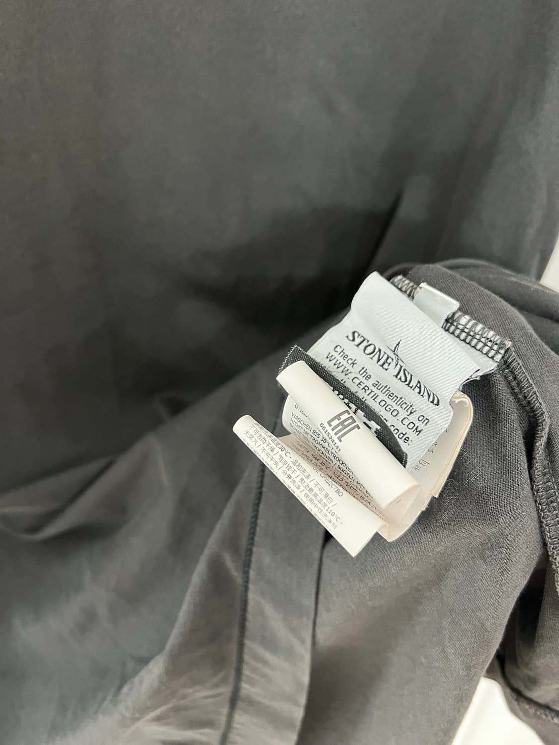 스톤 아일랜드 로고 패치 반팔티 상품이미지6