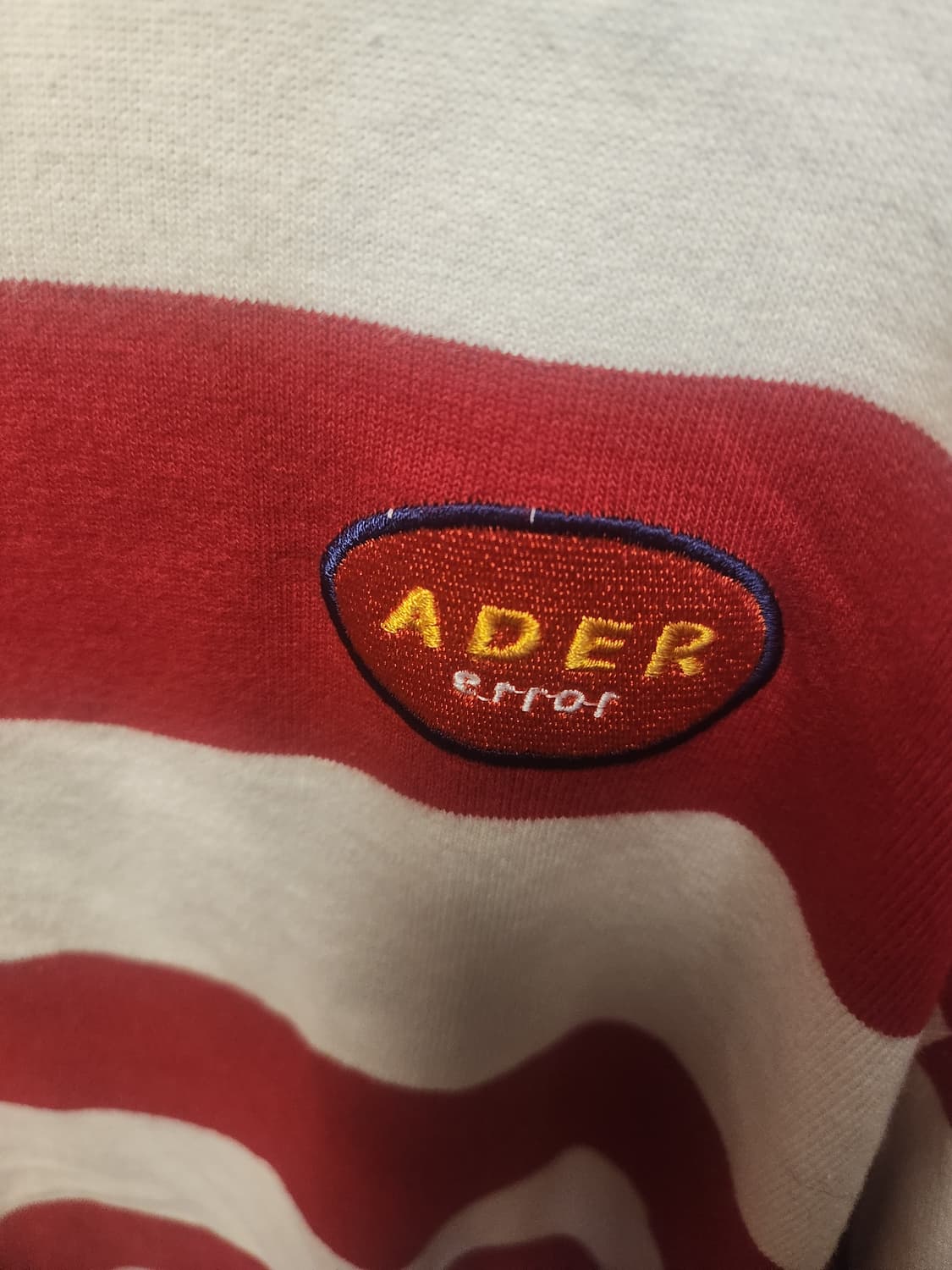 아더에러 레드 스트라이프 오버핏 럭비티 3사이즈(L~XL) 상품이미지3