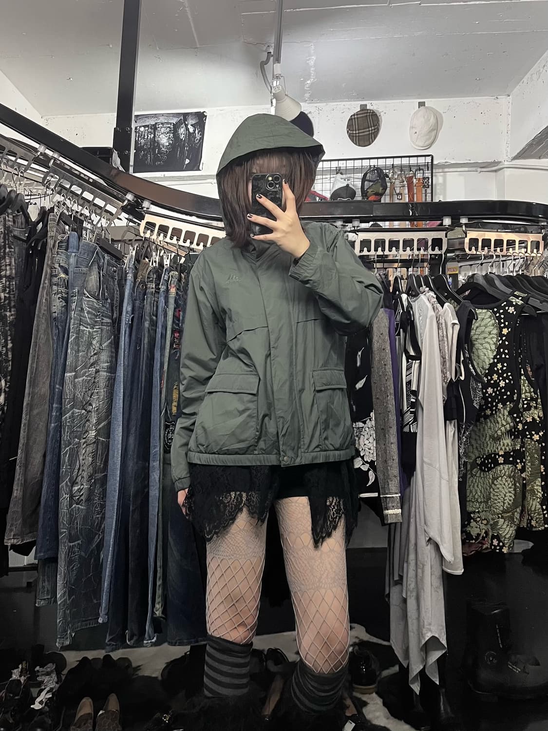 아디다스 카키 윈드자켓 상품이미지2