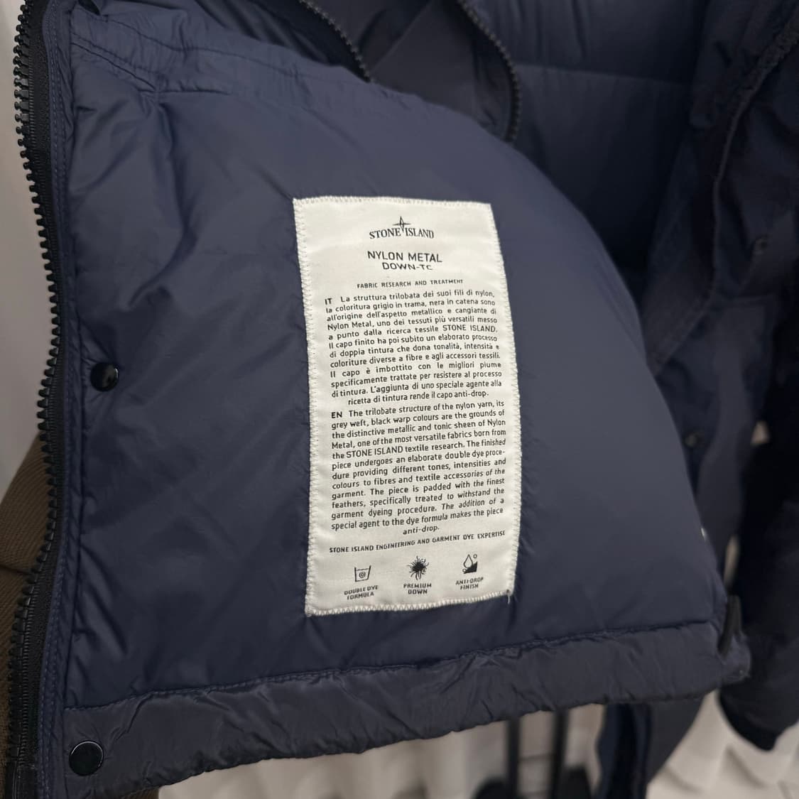 [L] 스톤아일랜드 나일론 메탈 후드 패딩 상품이미지4