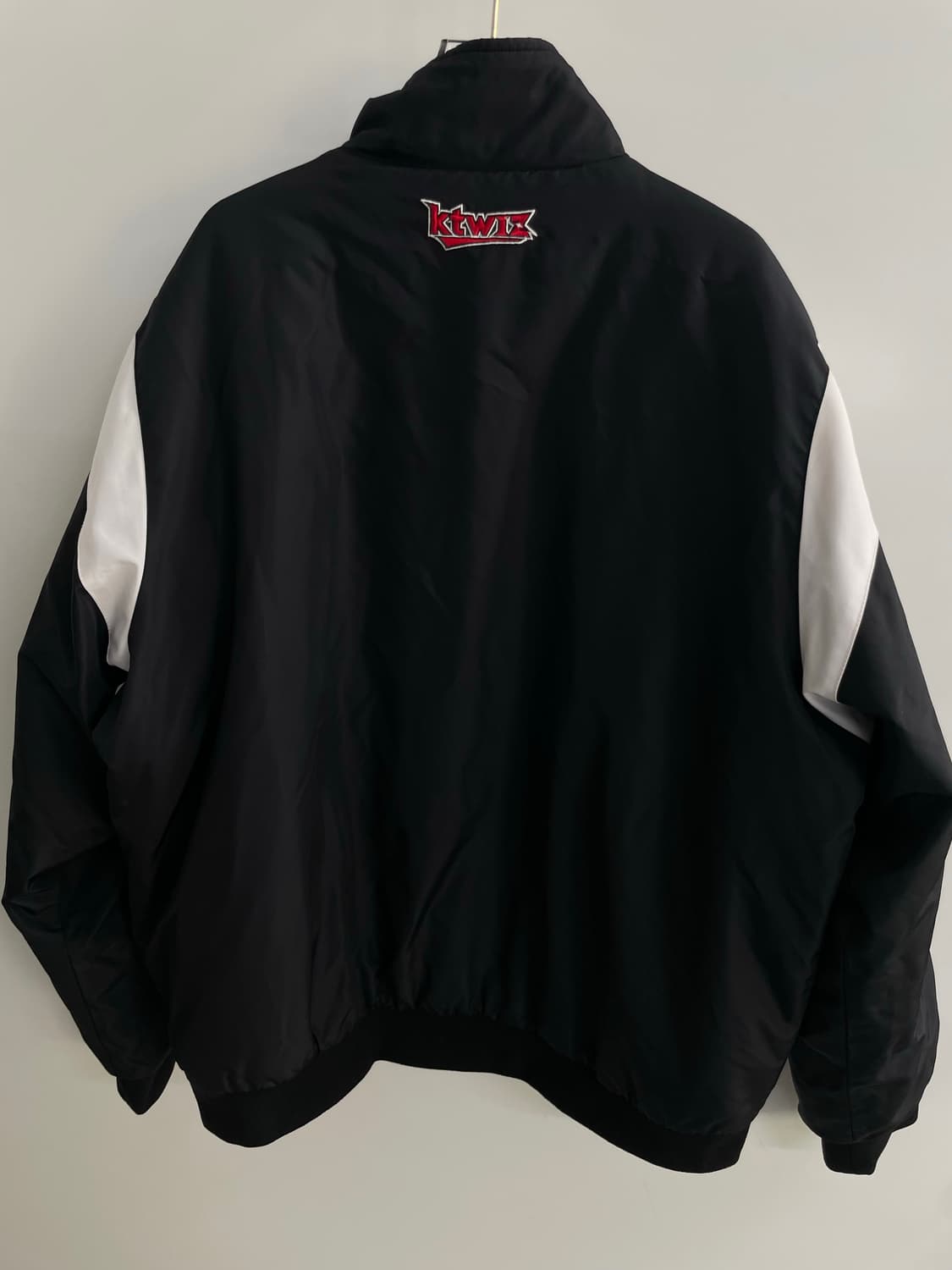 뉴발란스 kt wiz 바람막이 자켓 115 상품이미지5