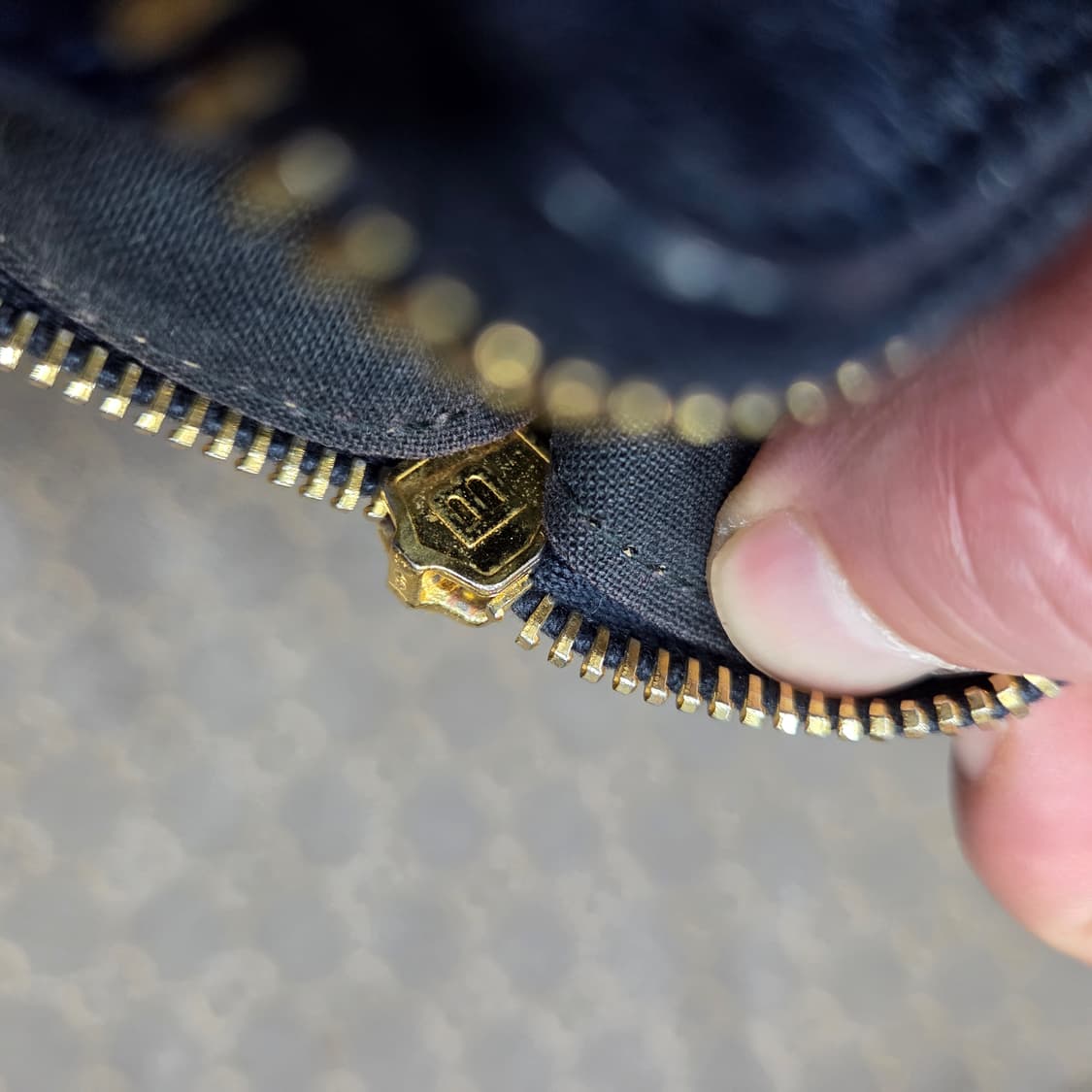 발렌시아가 모터 클러치백 상품이미지8