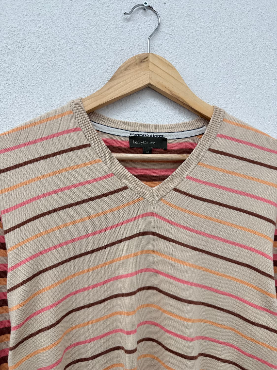 헨리코튼 멀티 스트라이프 브이넥 니트  상품이미지3