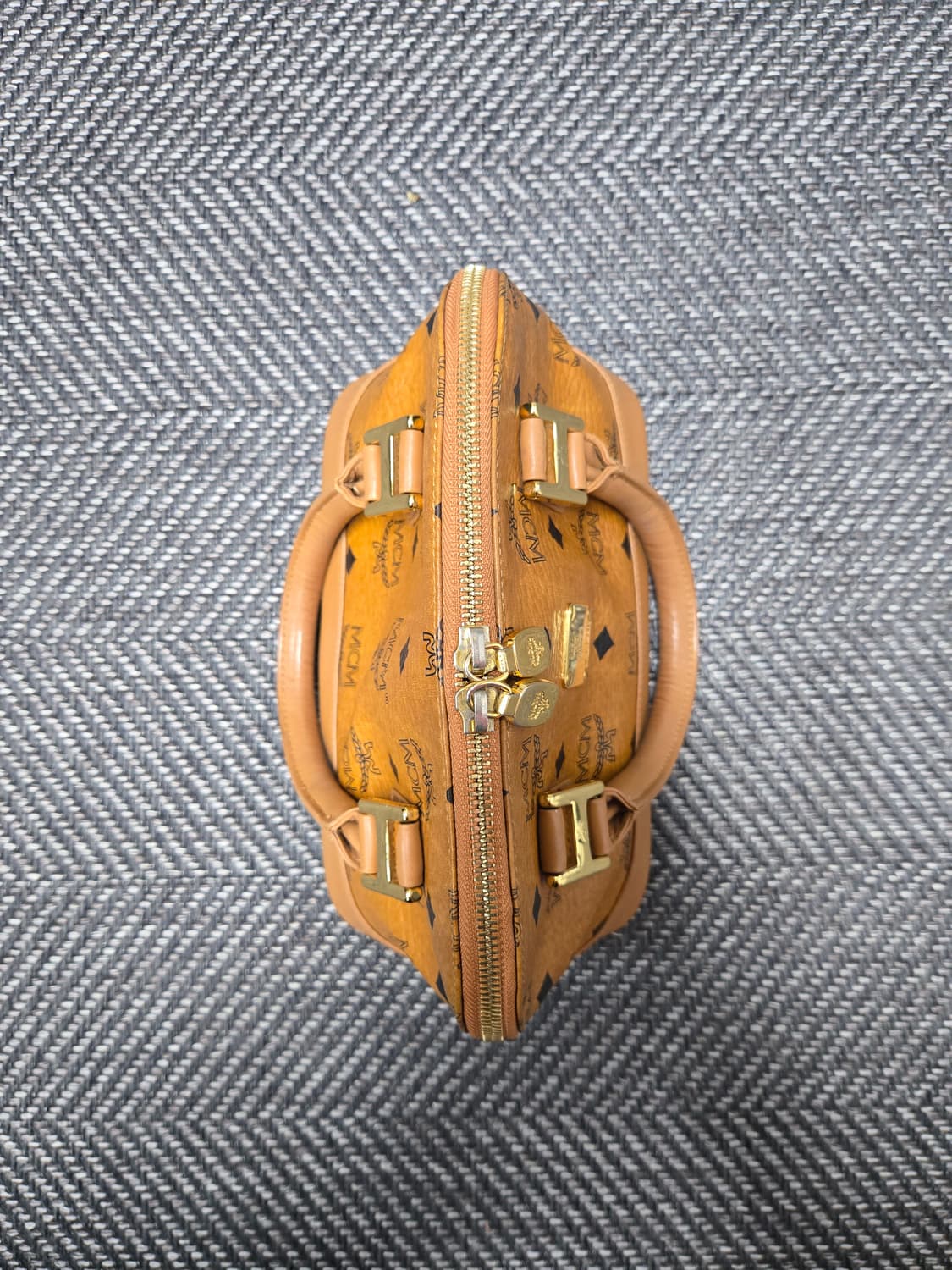 엠씨엠 MCM 비세토스 미니백 토트백 상품이미지3