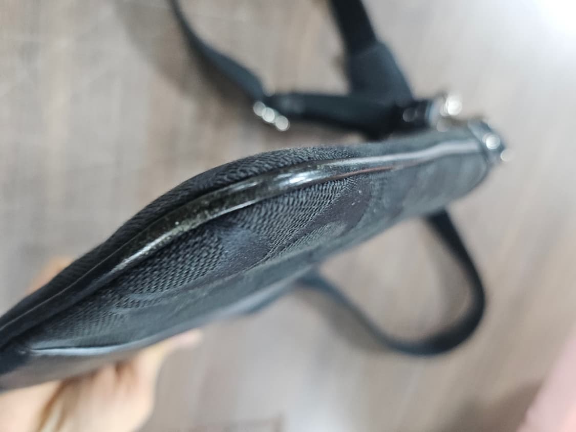 코치 시그니처 블랙 크로스백 상품이미지3