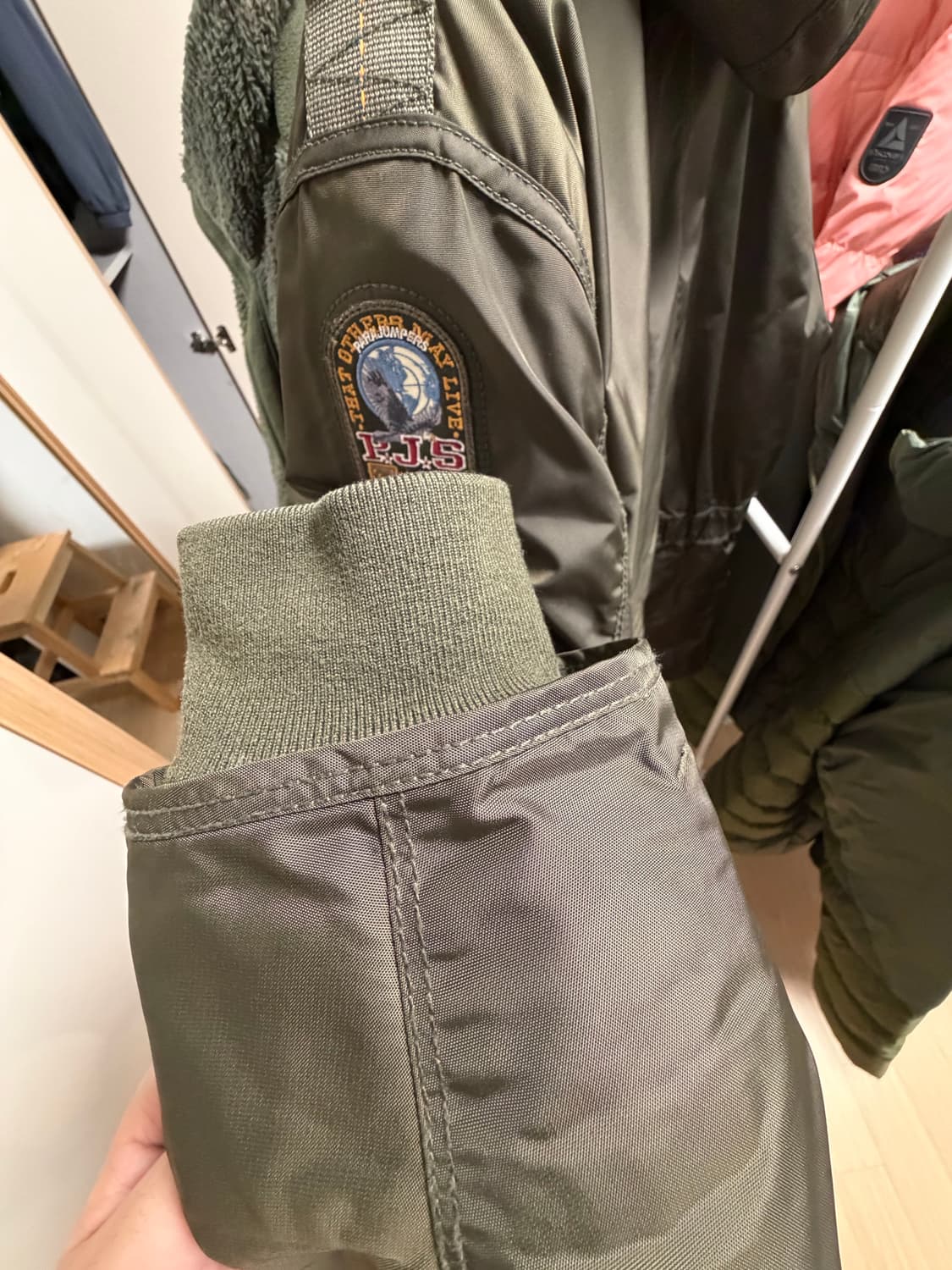 파라점퍼스 코디악 카키 L 구성품 풀 (국내 코스트코 구매 파정) 상품이미지8