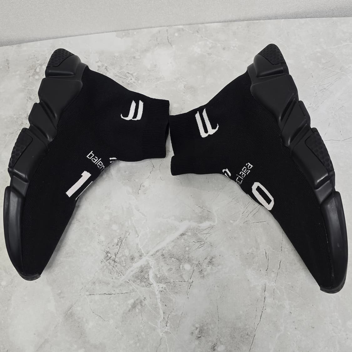 발렌시아가 10 로고 스피드러너 스니커즈 신발 41사이즈 265 270 상품이미지4