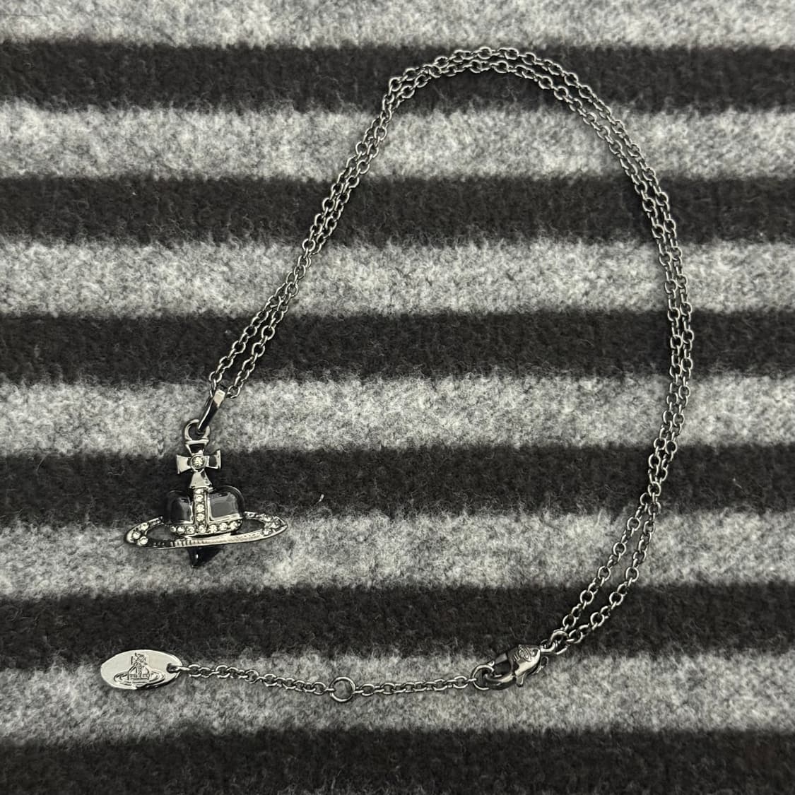 비비안웨스트우드 디아망떼 블랙 하트 목걸이 상품이미지1