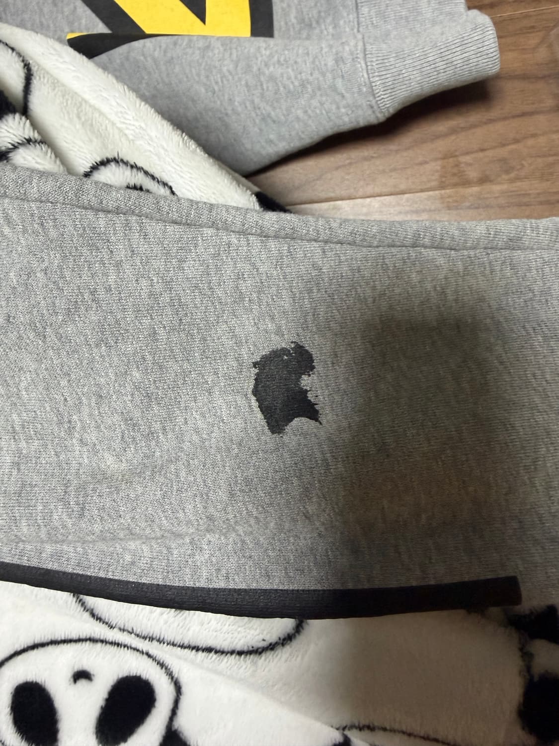 오프화이트 18FW 애로우 후드티 상품이미지2