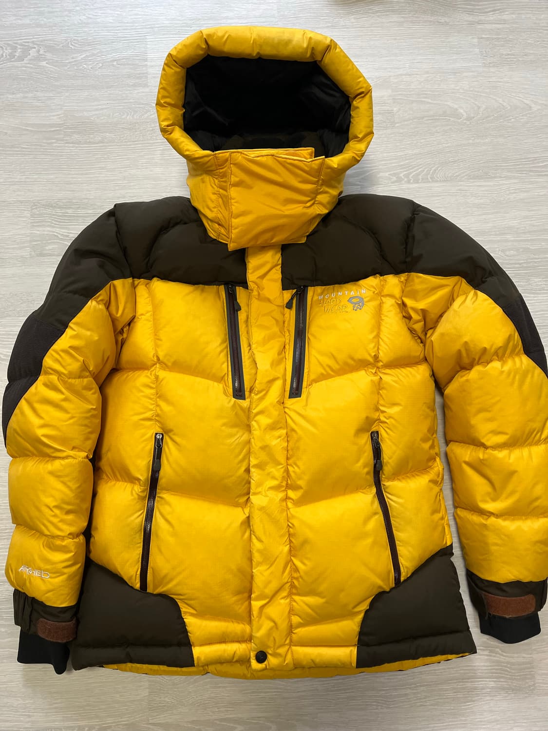 마운틴하드웨어 에어실드 패딩 M 상품이미지1