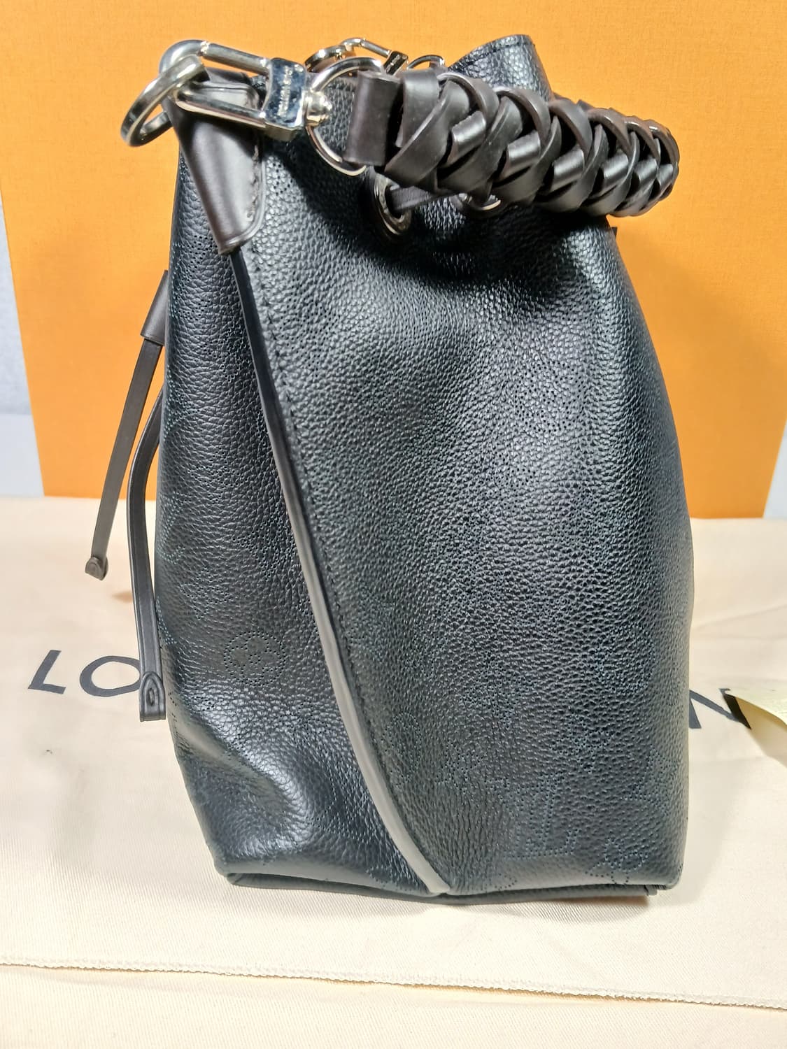 루이비통 마히나 무리아 버킷백 M55800 상품이미지5