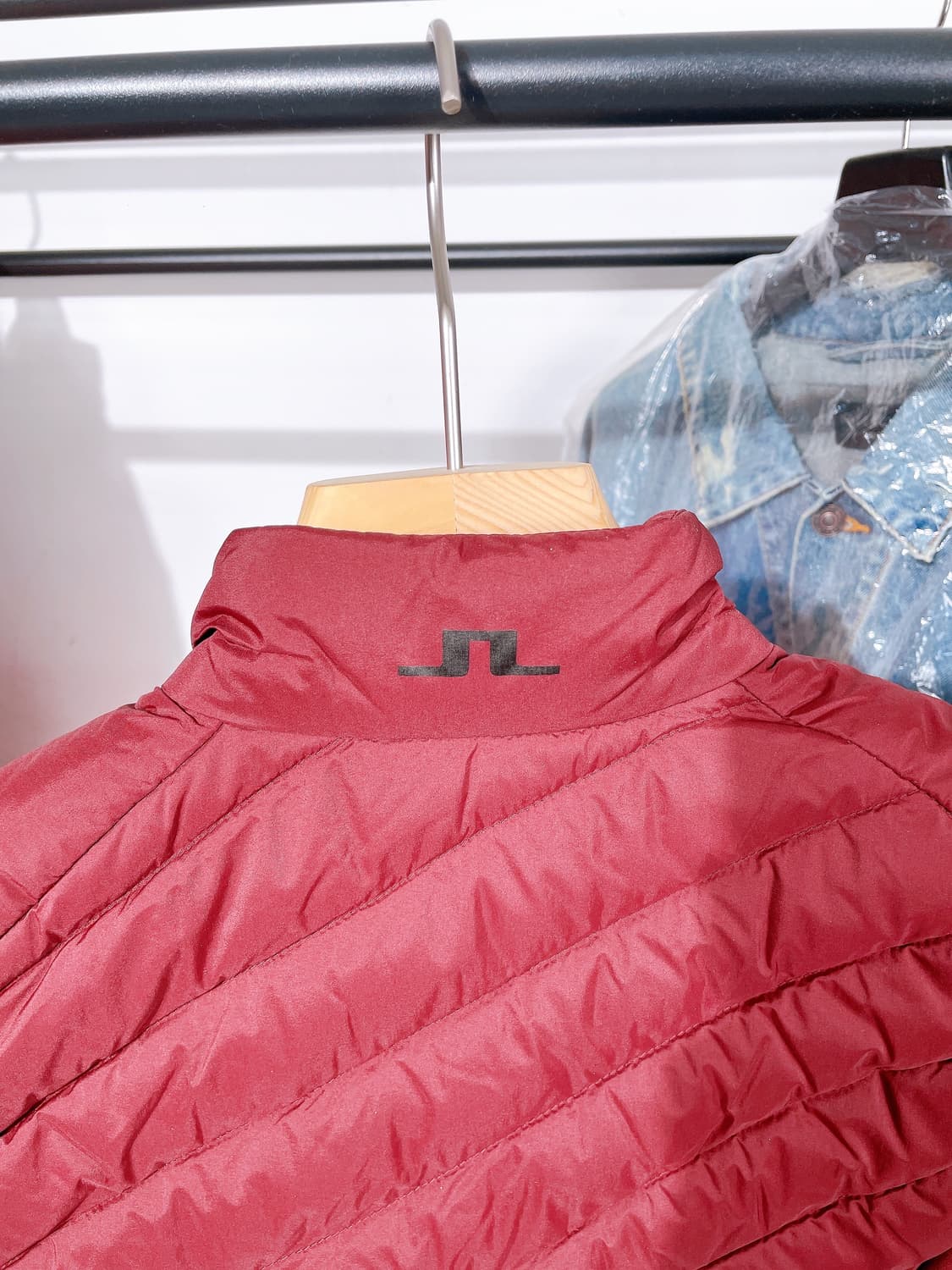 J.LINDEBERG 제이린드버그 여성 버건디 구스 패딩 베스트 자켓 상품이미지4