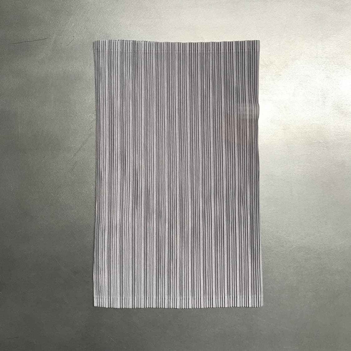 이세이미야케 플리츠플리즈 넥워머 그레이 상품이미지2