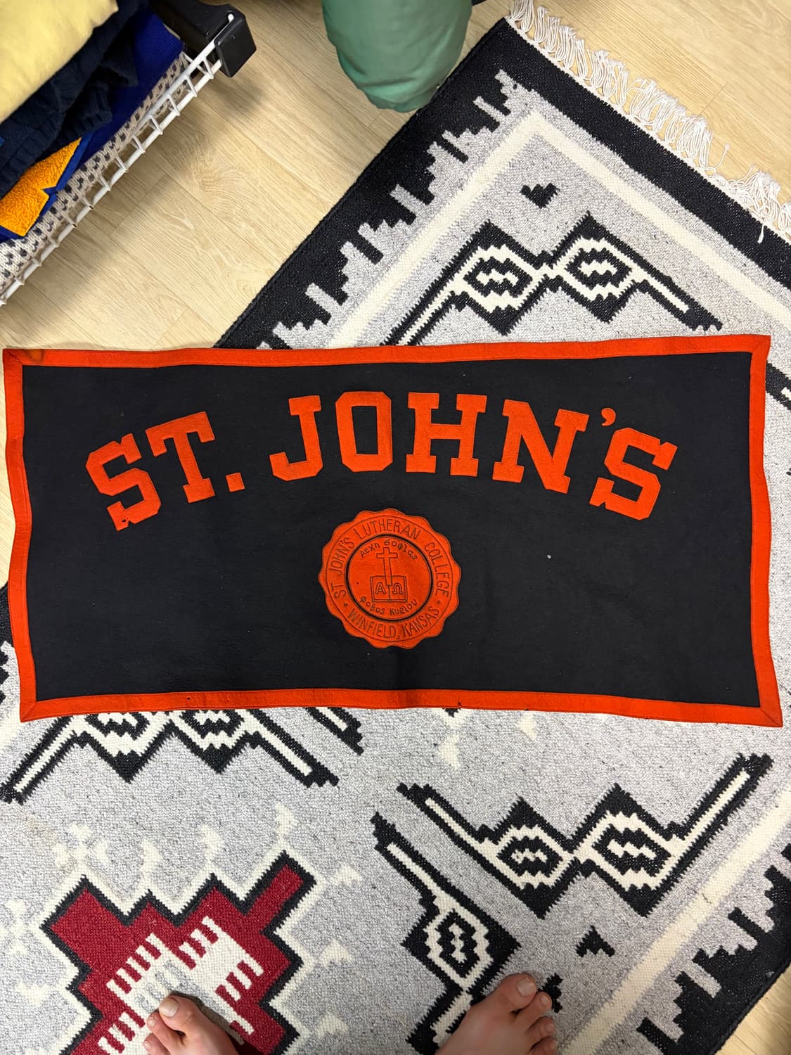 St. John's 대학 빈티지 펠트 배너 , 페넌트 깃발 상품이미지1