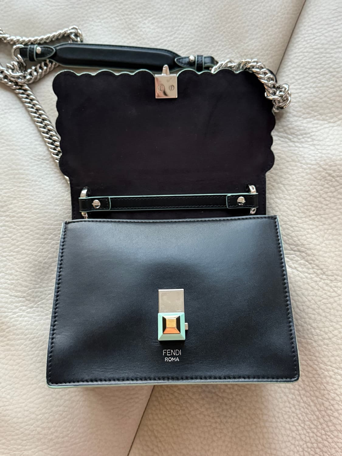 [정가215] 펜디 칸아이 스몰백 - 민트 스터드 에디션 가방 상품이미지6