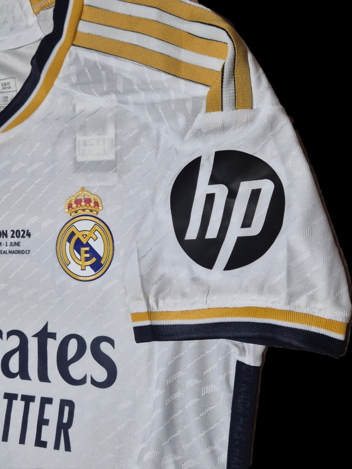 23-24 레알마드리드 모드리치 홈 유니폼 L 챔스파이널패치 상품이미지6