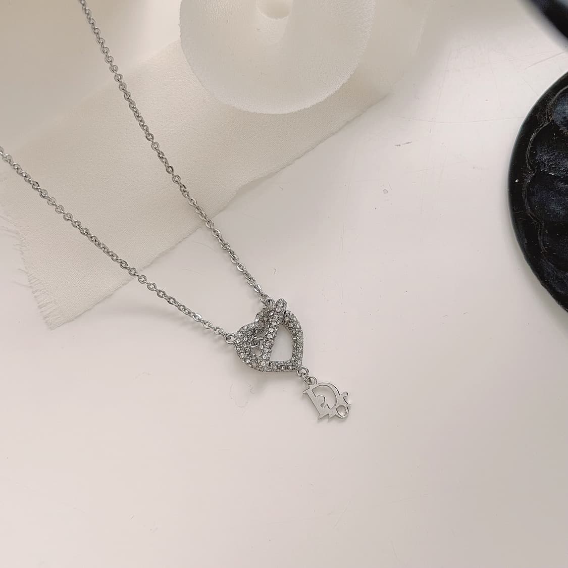 디올 하트 큐빅 토글 오블리크 목걸이 상품이미지2