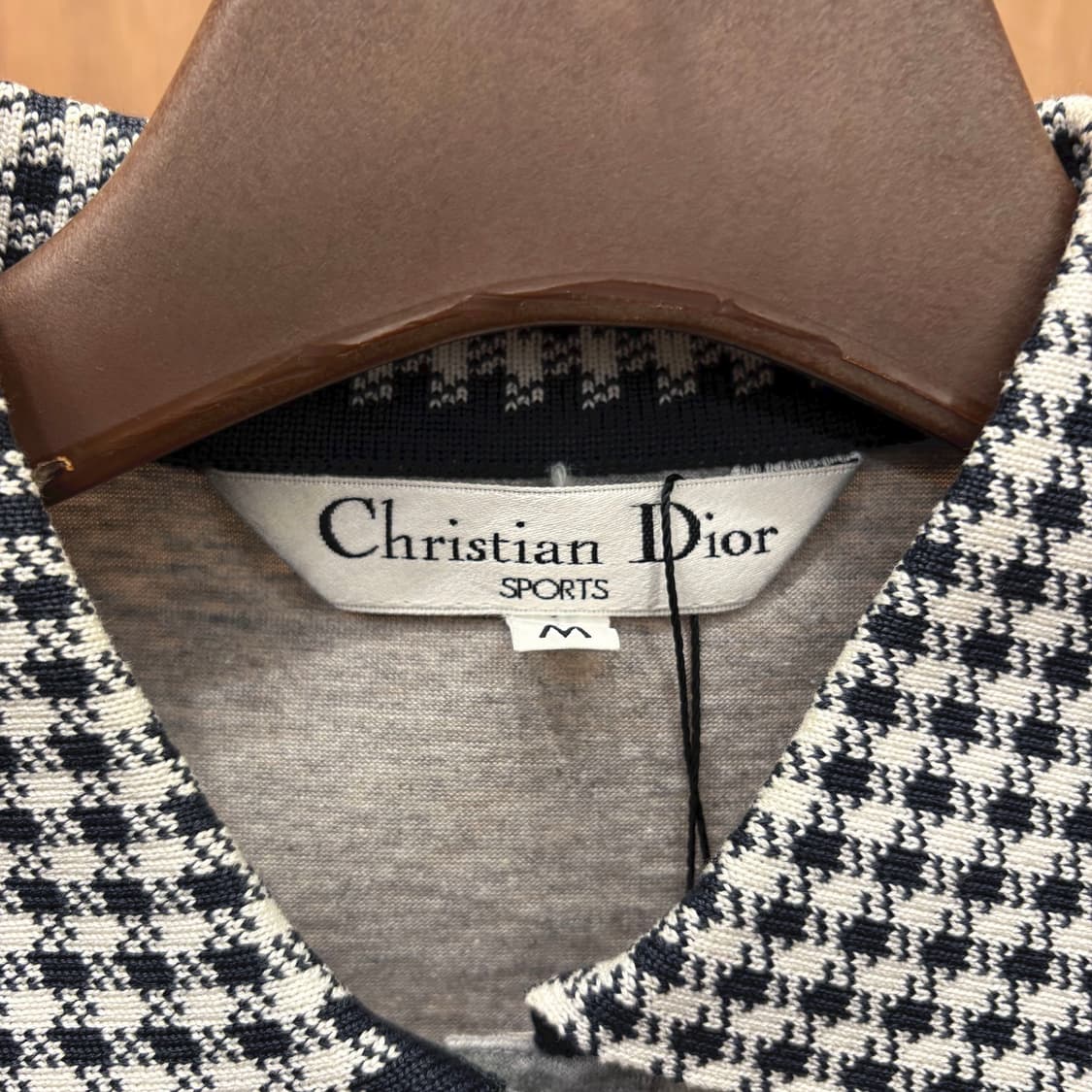 크리스찬 디올 스포츠 긴팔 PK 티셔츠 하운드투스 배색 디테일 그레이 상품이미지7