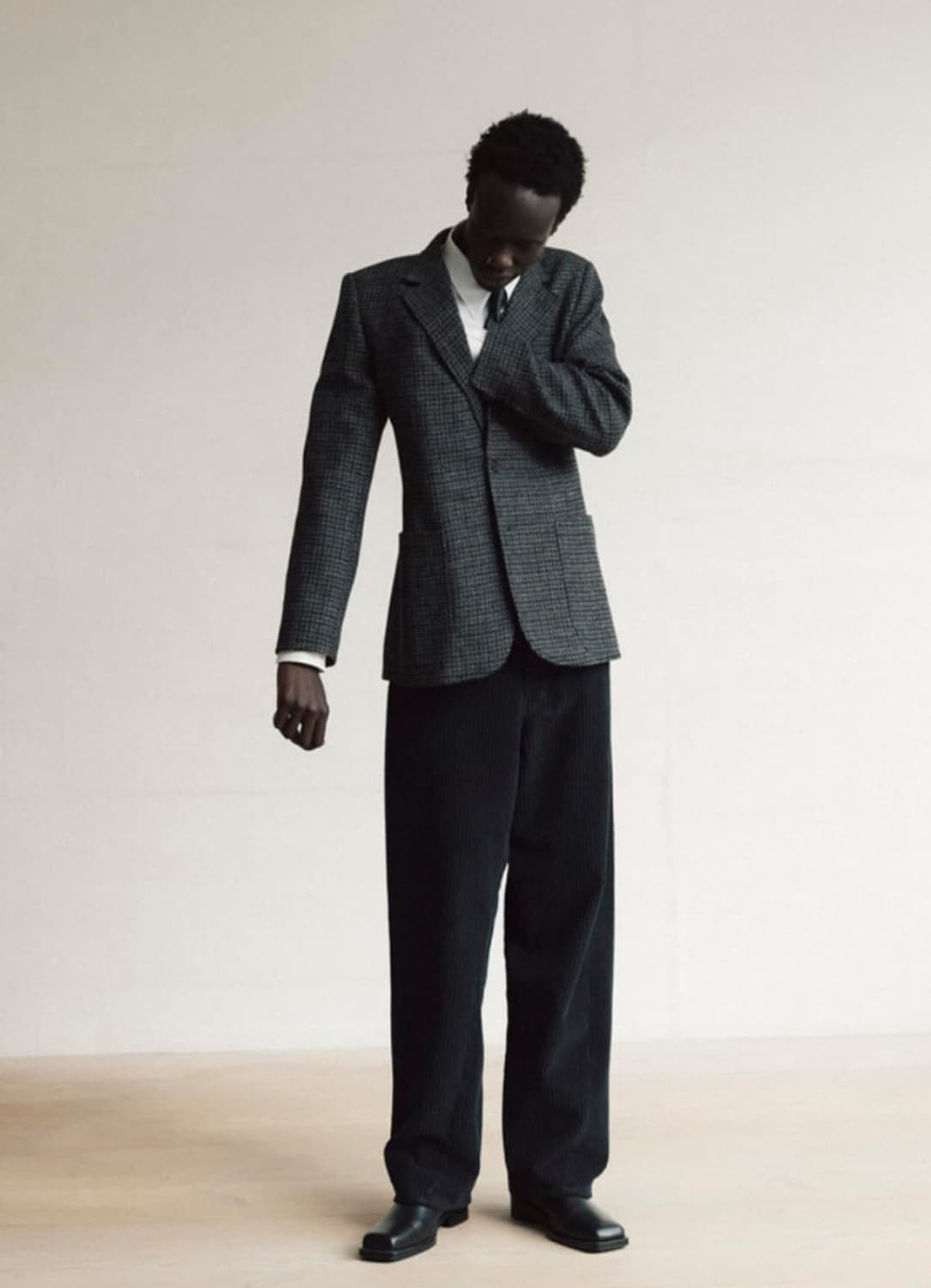 선플라워 와이드 트위스트 코듀로이 블랙 팬츠 상품이미지1