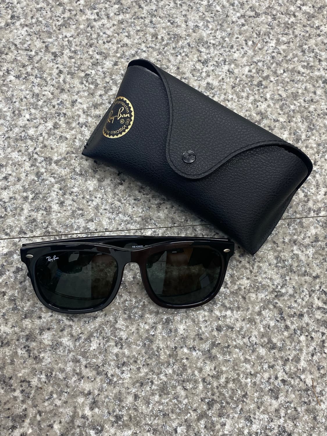 레이벤 RB4260D 상품이미지1