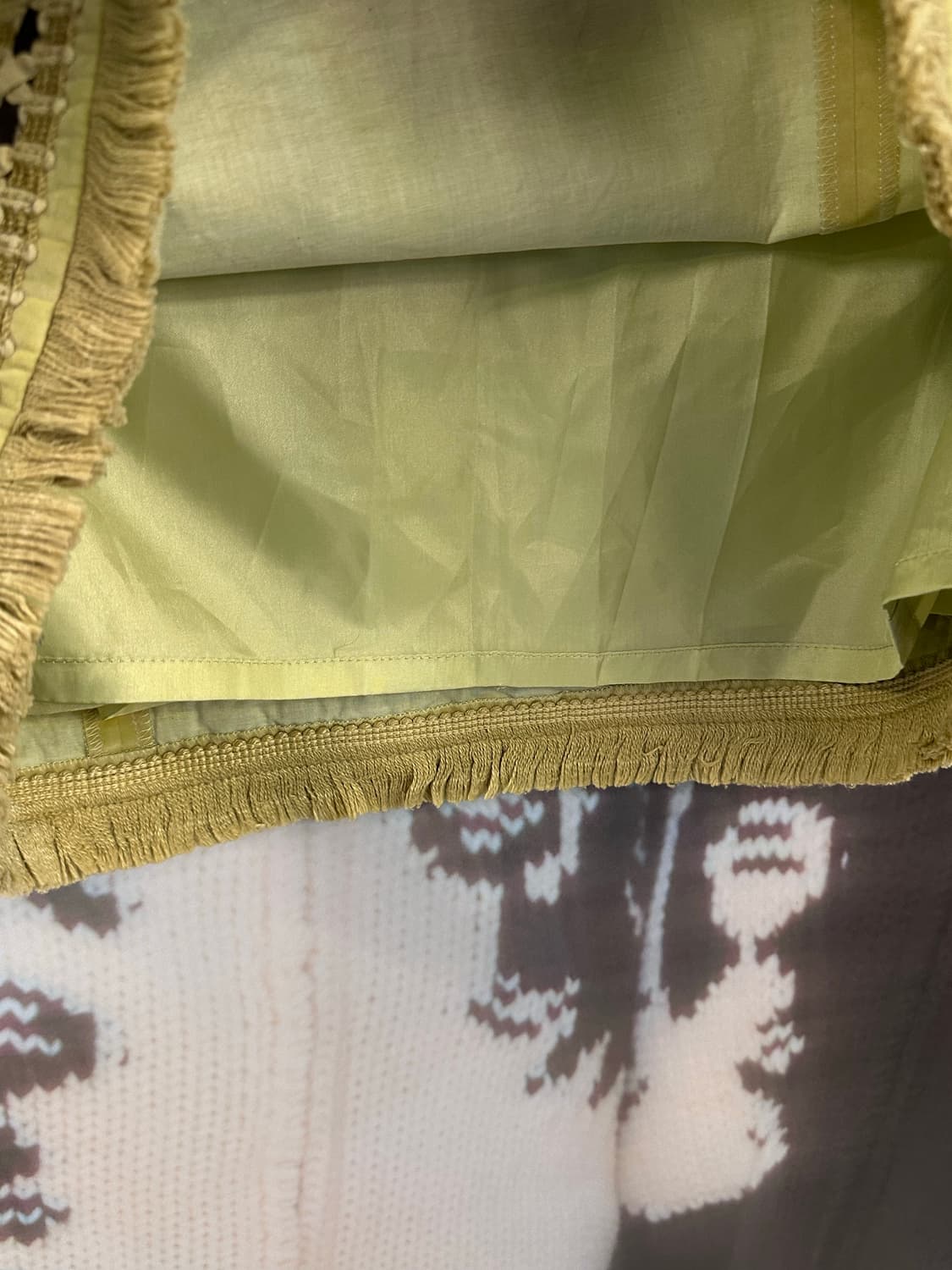 BURBERRY 버버리 라임 스웨이드 태슬 미디스커트 상품이미지4