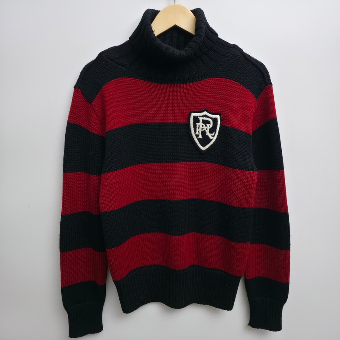 [M] 폴로 랄프로렌 쉴드 패치 스트라이프 터틀넥 니트 상품이미지1