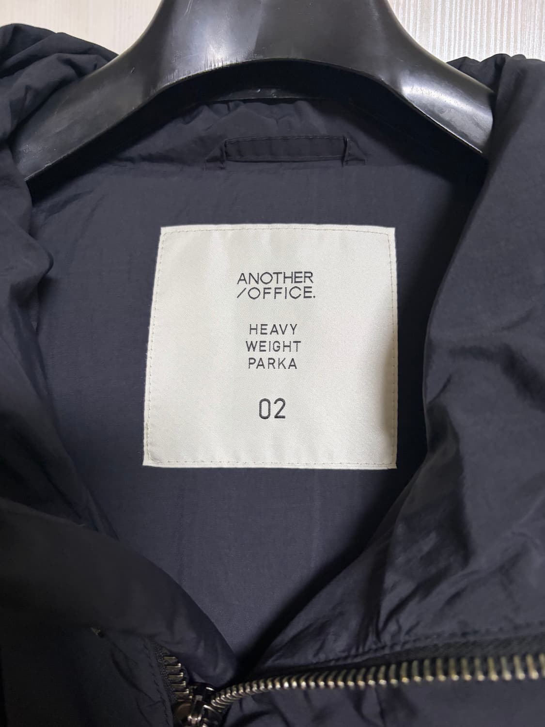 어나더오피스 2nd 구스다운 패딩 블랙 2사이즈 판매 상품이미지3