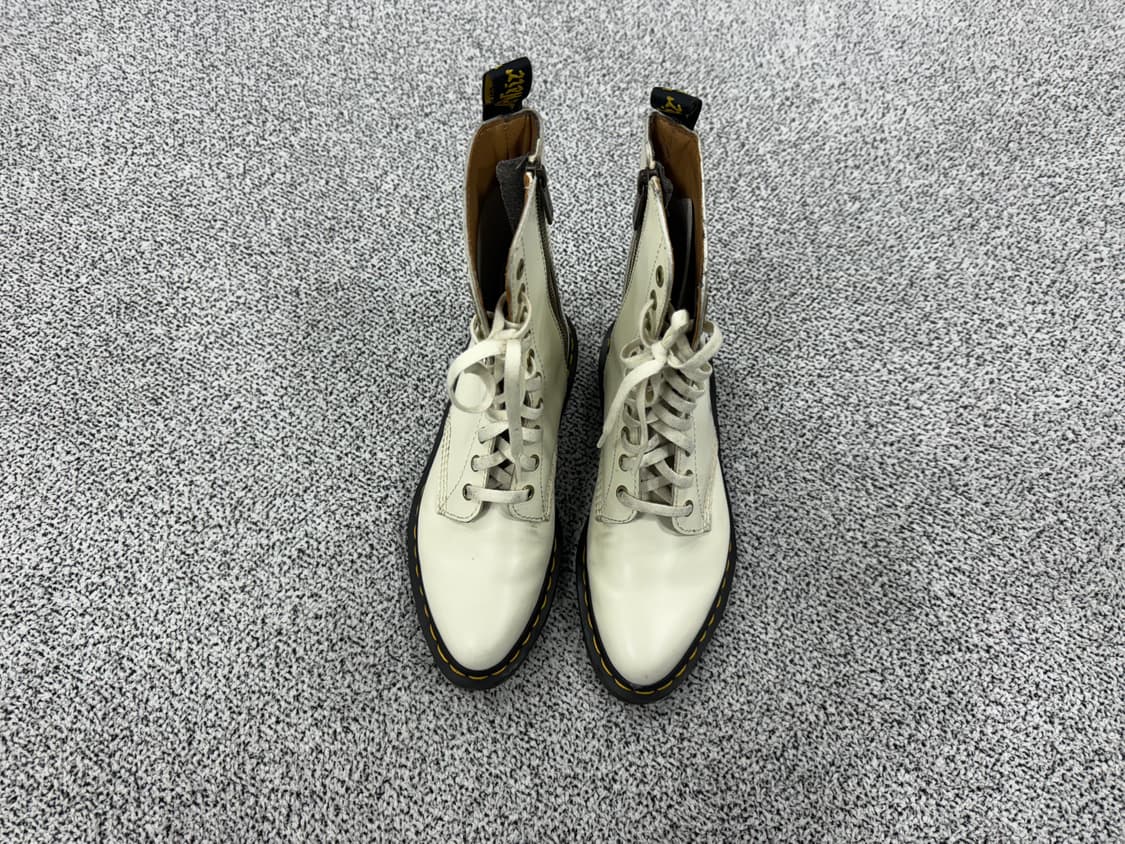 닥터마틴 ALIX 10홀 상품이미지1