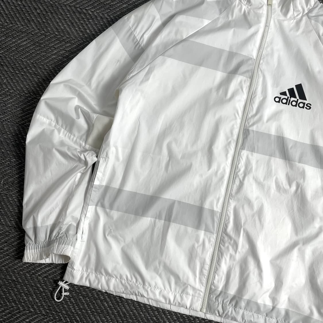 아디다스 디테일 박시핏 나일론 우븐 바람막이o 3545 상품이미지3