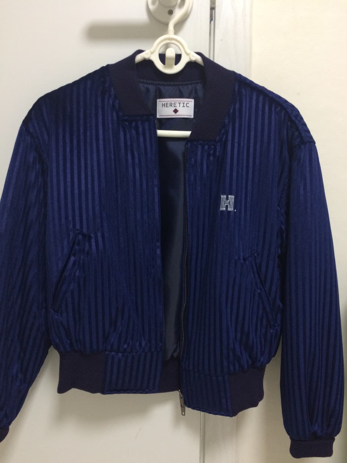 헤레틱 퍼터 자켓 상품이미지1