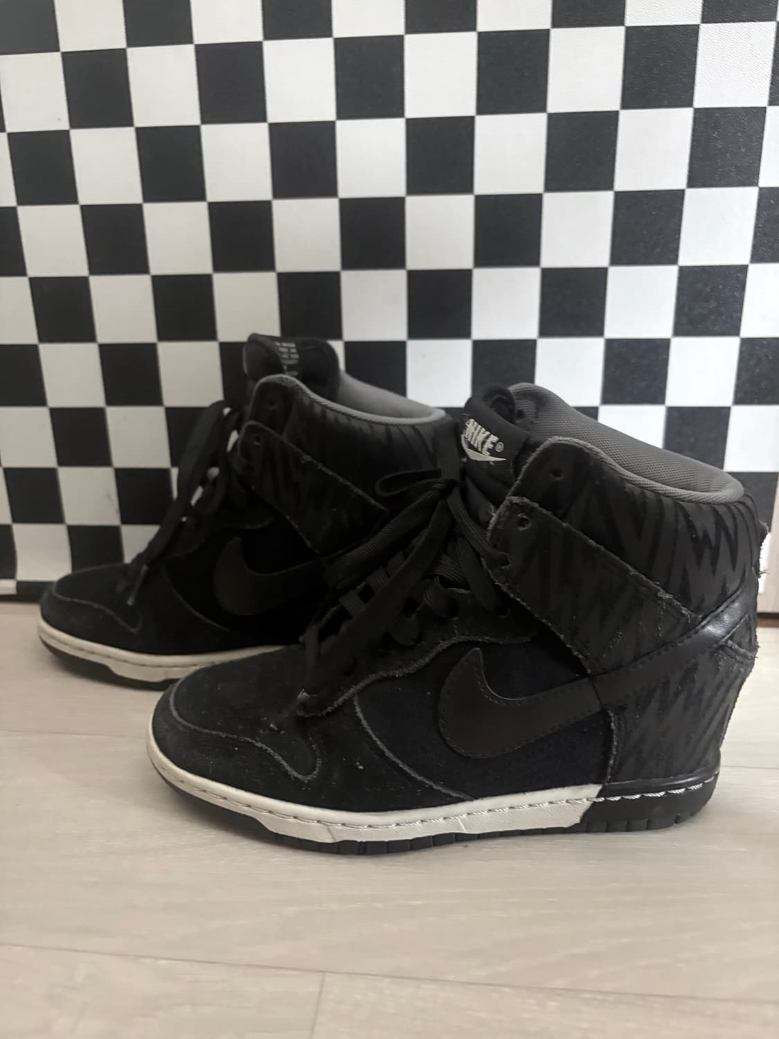 나이키 웨지힐 스니커즈 상품이미지1