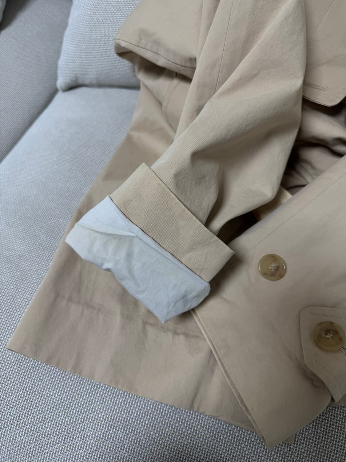 샵마그넷 바이윤하 래글런 트렌치코트 상품이미지9