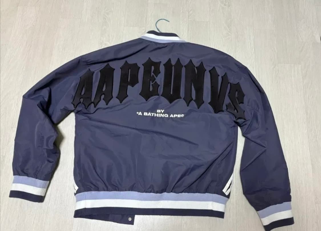 Aape 봄버 자켓 상품이미지1