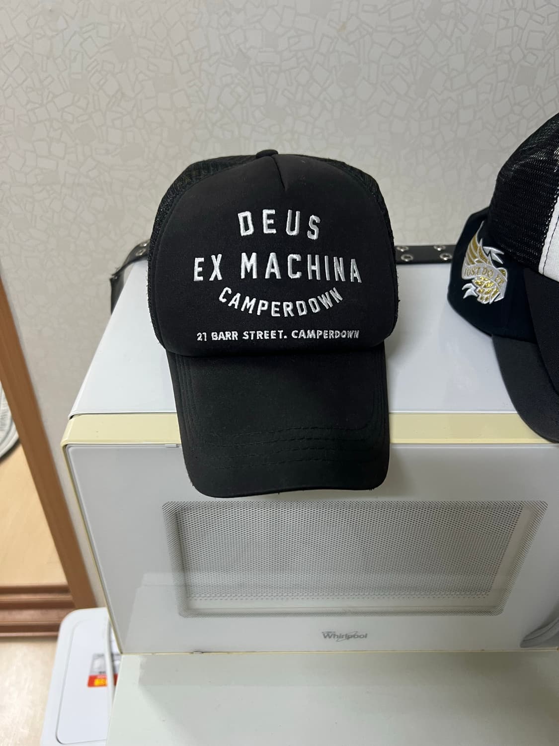 데우스 엑스 마키나 메쉬캡 상품이미지2