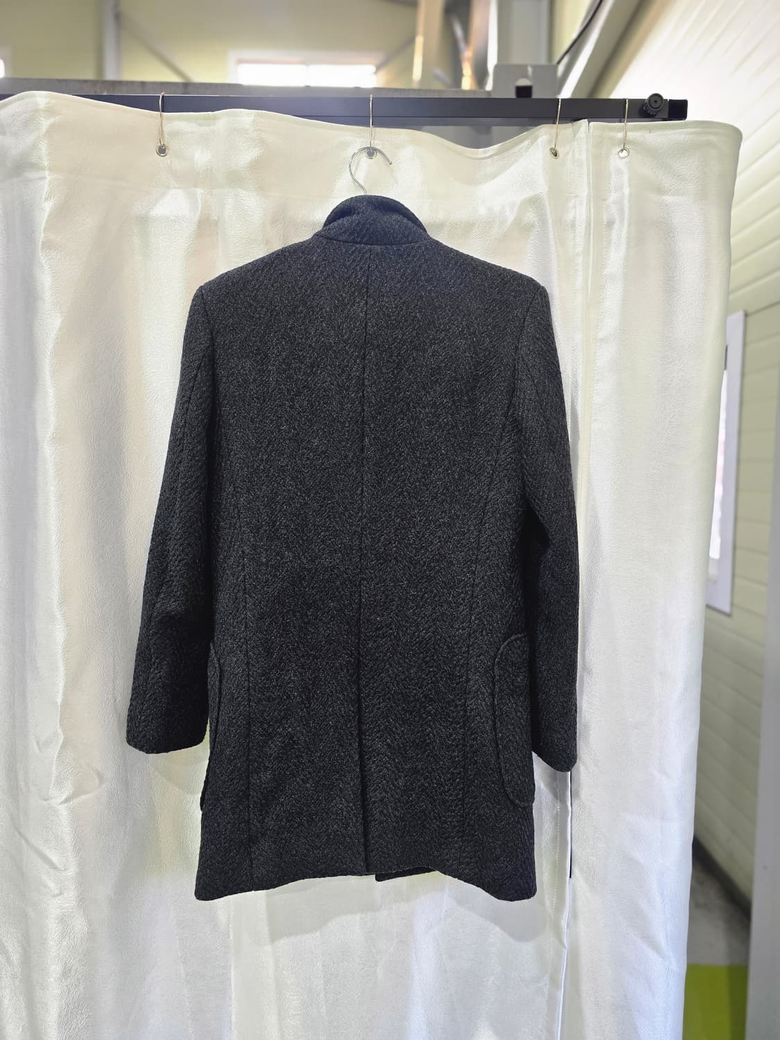 엔 리버티 헤링본 남성 코트 차콜색 상품이미지4