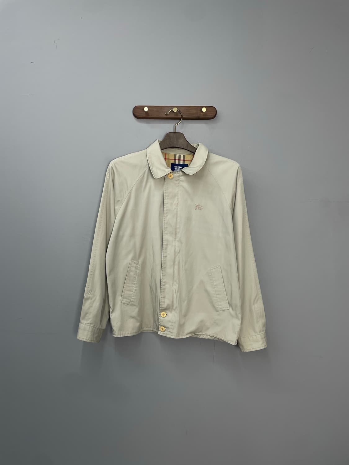 버버리 자수로고 베이지 카라넥 자켓 H1034 상품이미지2