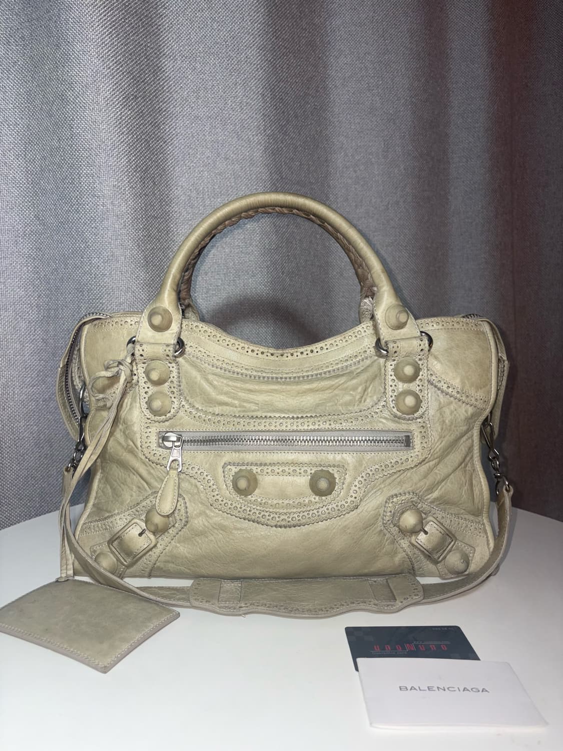 발렌시아가 모터백 시티백 자이언트 브로그 상품이미지1