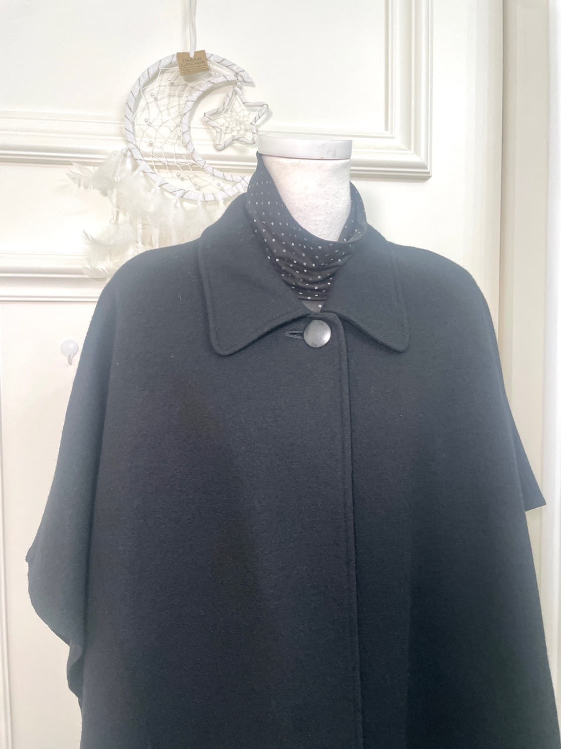 black one-button collar wool cape coat 상품이미지7